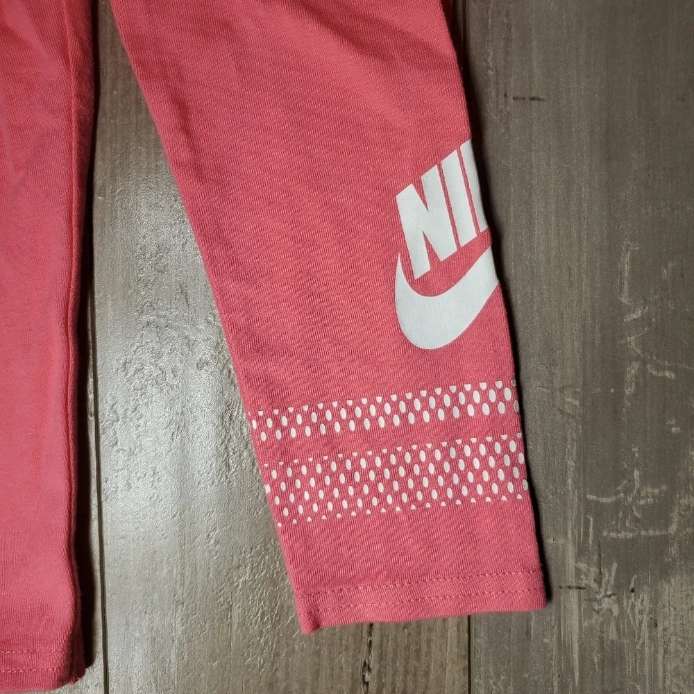 NWT Nike Pink Nebula Toddler Girl Leggings Size 2T Pink and White